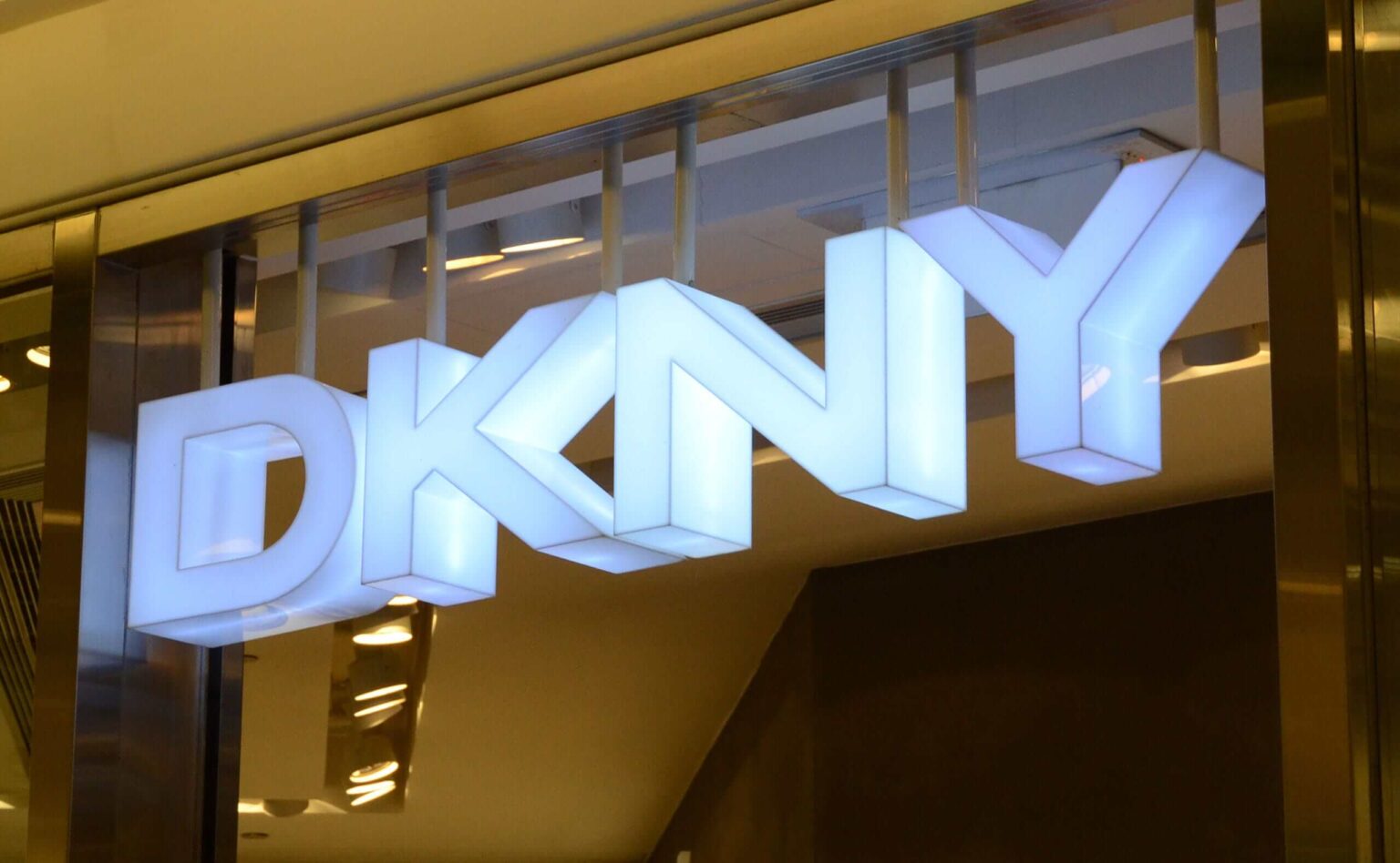 Halo Signage for DKNY