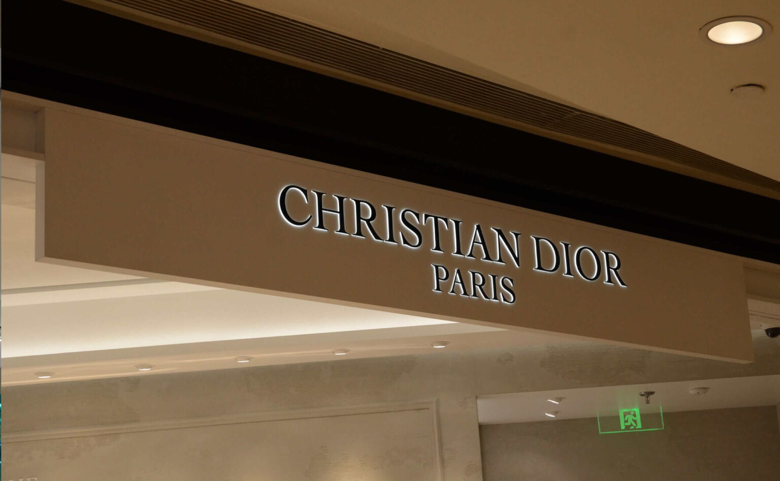 Halo Effect Light Box Signs for Christian Dior