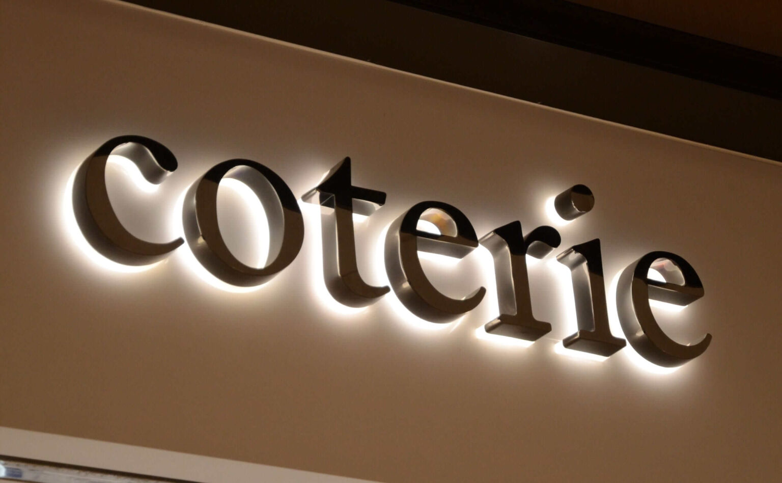 Pro Metal Halo Lit Signs for Coterie