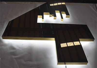 halo lit signs case image