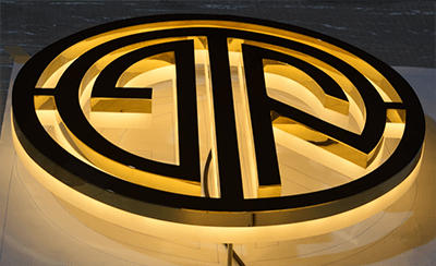 halo lit signs case image