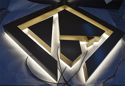 halo lit signs case image