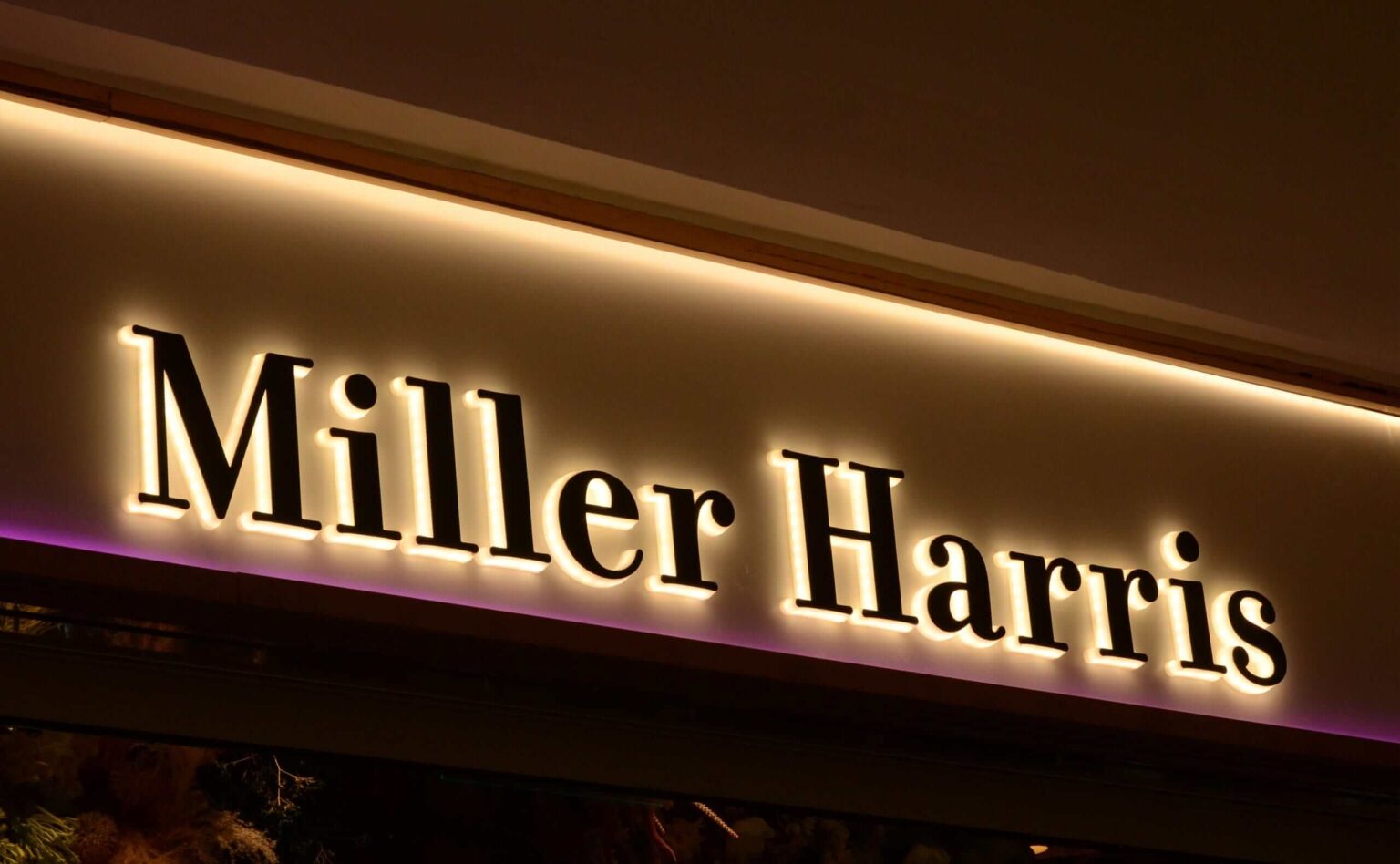 Side-Lit Signs for Miller Harris